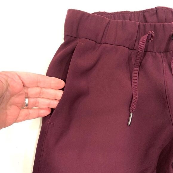 LULULEMON On The Fly Jogger Pants (Sz 4) - Picture 5 of 10